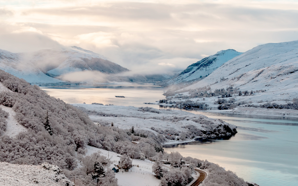 HIGHLAND SNOW FALL